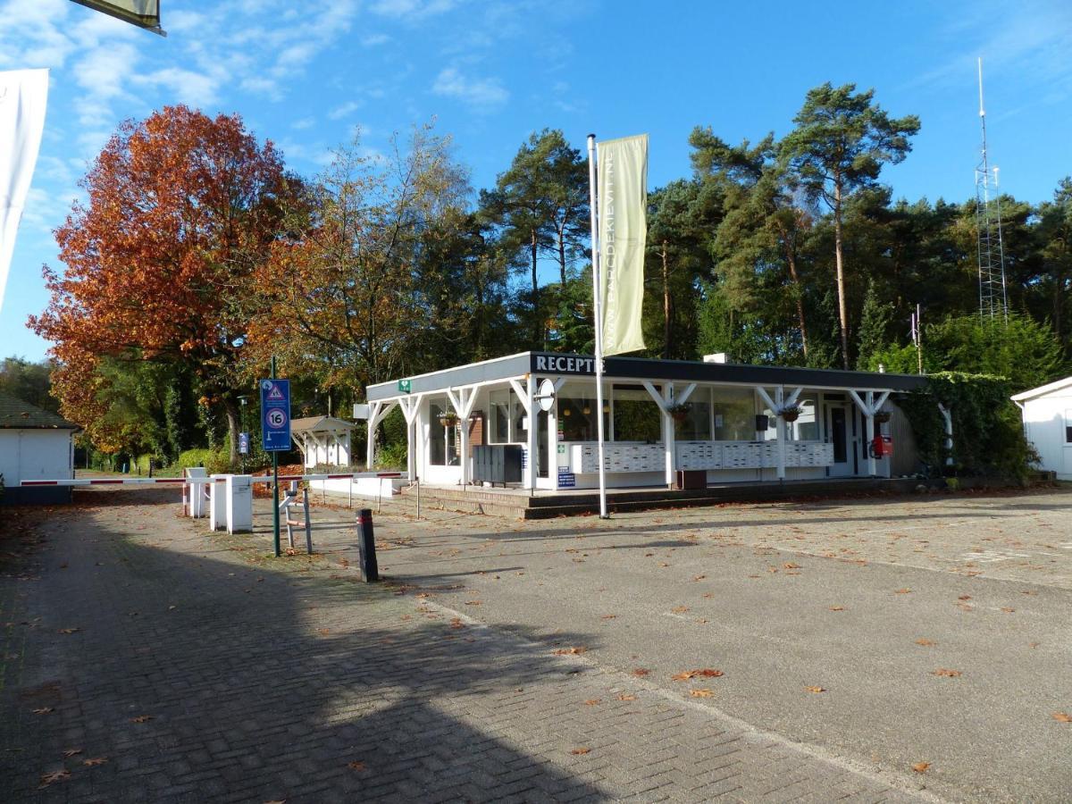 Spacious Home With A Fireplace At 3 Km From Baarle-Nassau Exterior foto